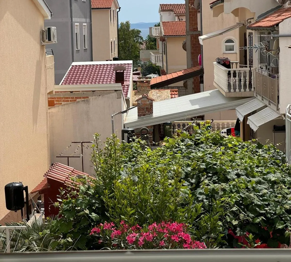 Apartment Near The Beach Croatia